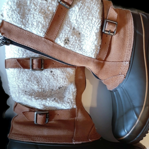 KHOMBU Wayerproof suede/sherpa zip duck boot - Picture 3 of 6